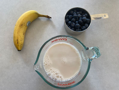 Broccoli-Microgreen-Powder-Super-Shake-Recipe-Step1